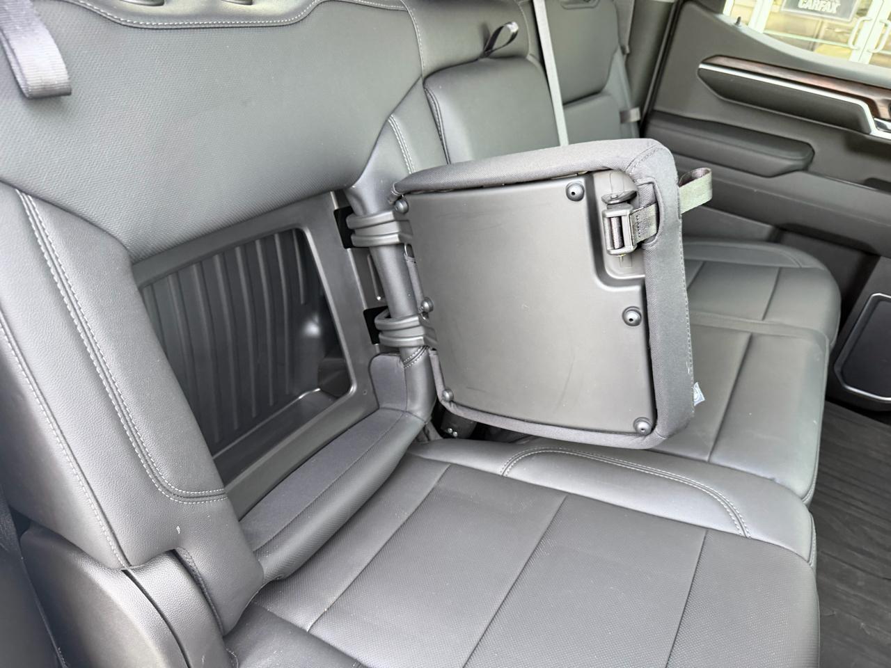 GMC Sierra 1500 4WD Crew Cab 157" SLT 2022