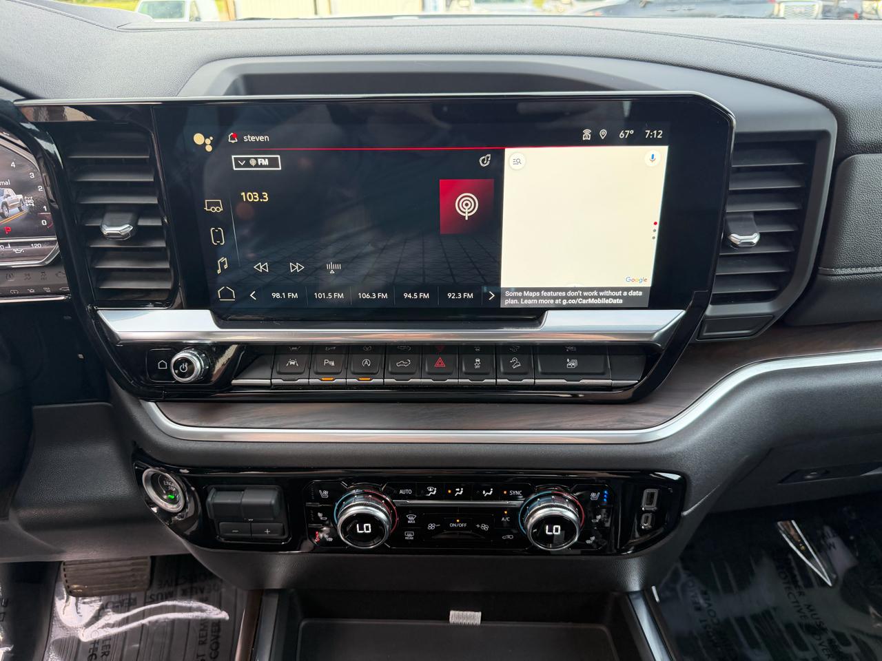 GMC Sierra 1500 4WD Crew Cab 157" SLT 2022