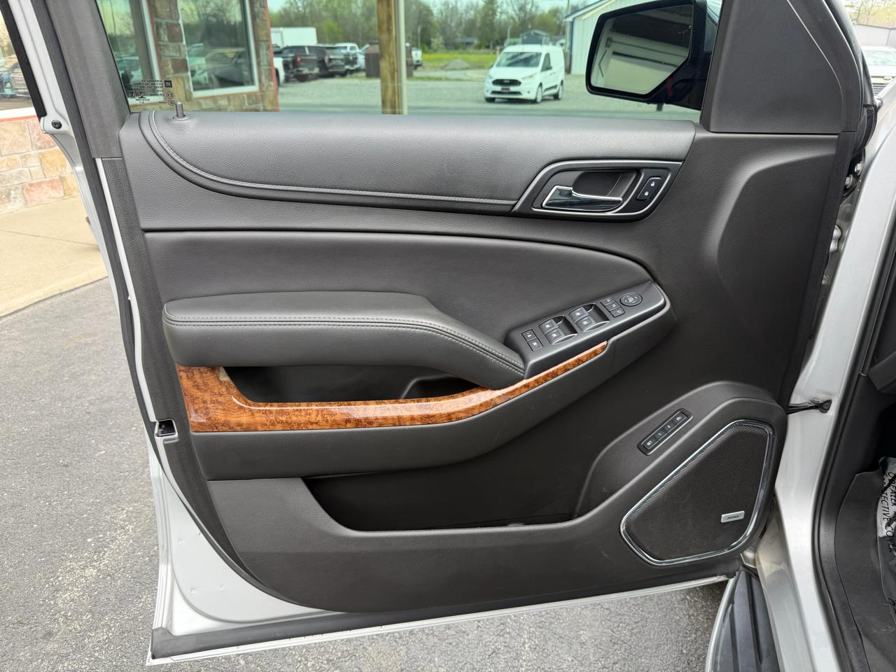 Chevrolet Tahoe 4WD 4dr Premier 2018