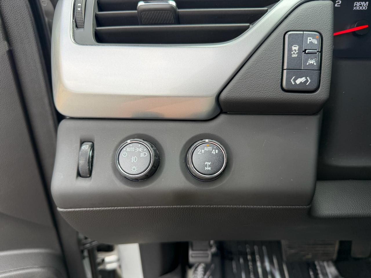 Chevrolet Tahoe 4WD 4dr Premier 2018