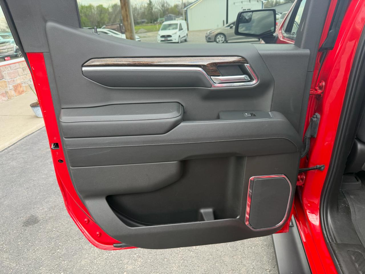 GMC Sierra 1500 4WD Crew Cab 147" Elevation w/3SB 2024