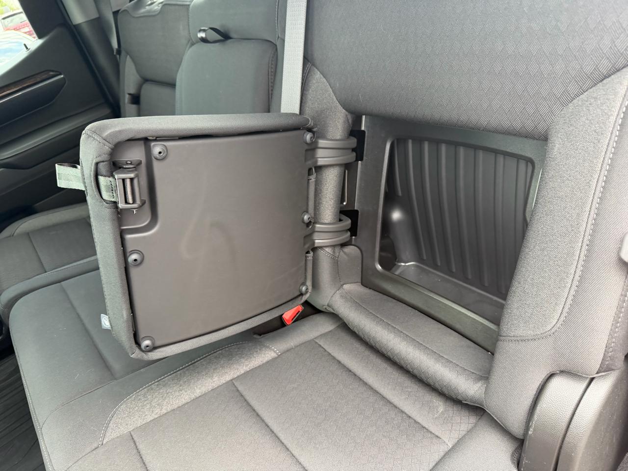 GMC Sierra 1500 4WD Crew Cab 147" Elevation w/3SB 2024