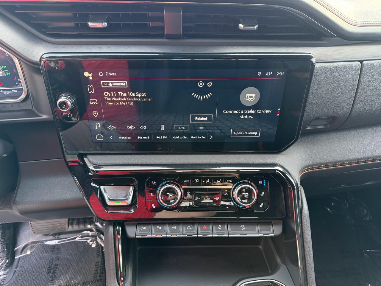 GMC Sierra 1500 4WD Crew Cab 147" AT4 2023