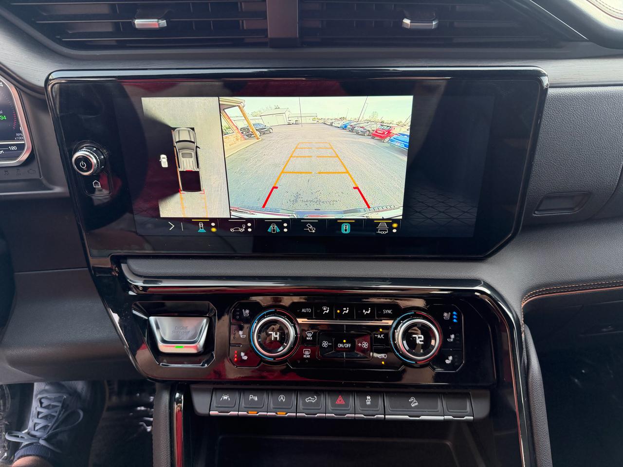 GMC Sierra 1500 4WD Crew Cab 147" AT4 2023