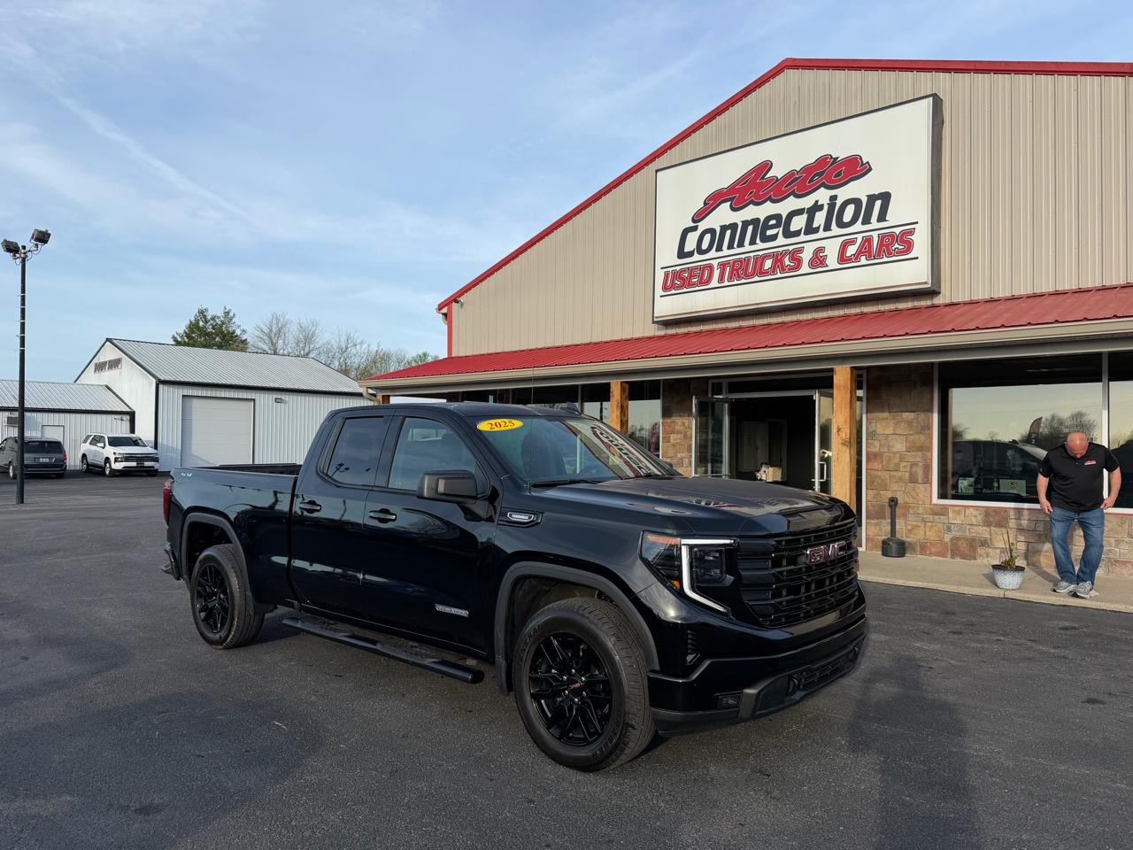 2025 GMC Sierra 1500 4WD Double Cab 147" Elevation w/3VL