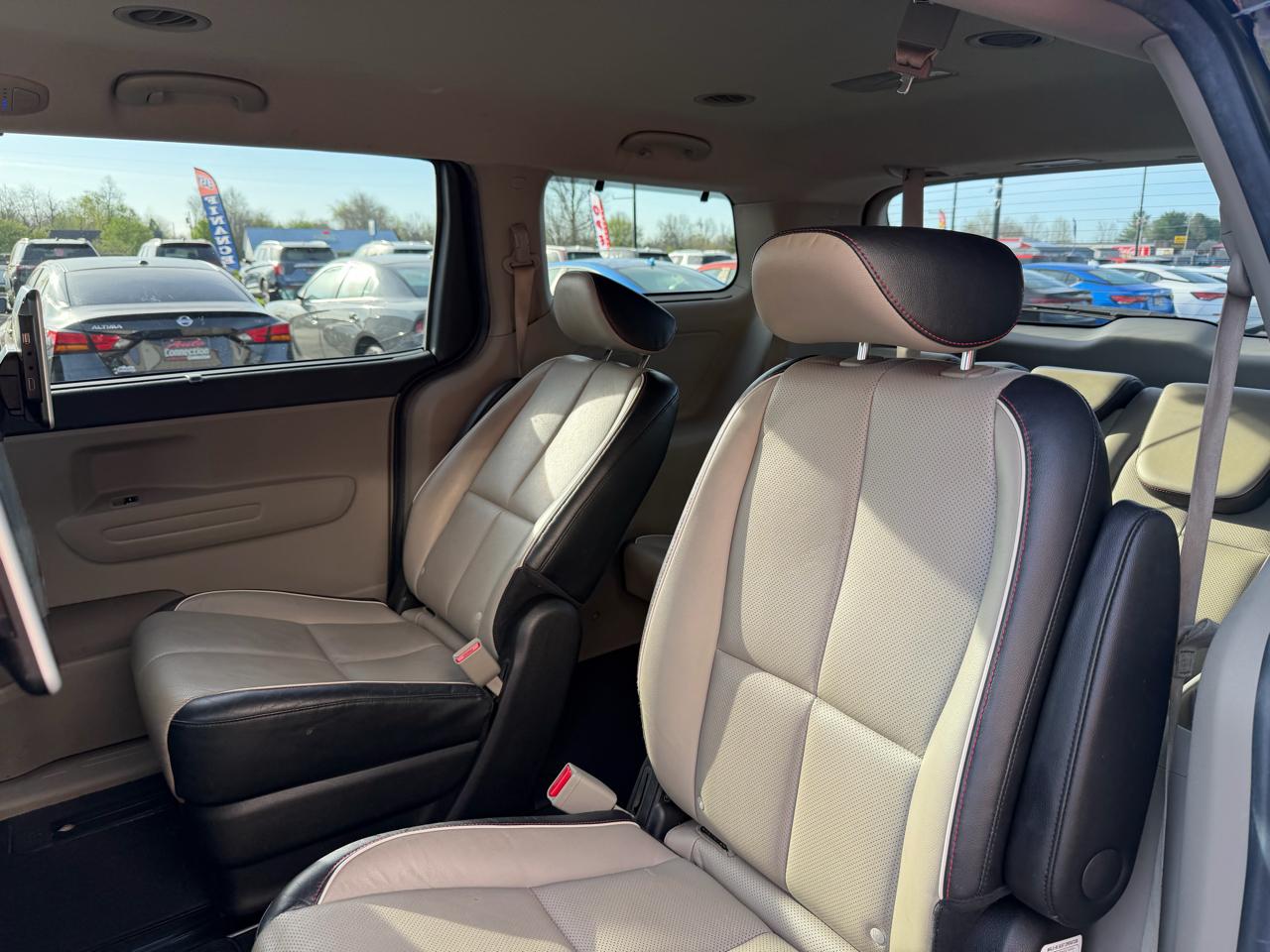 Kia Sedona EX FWD 2021