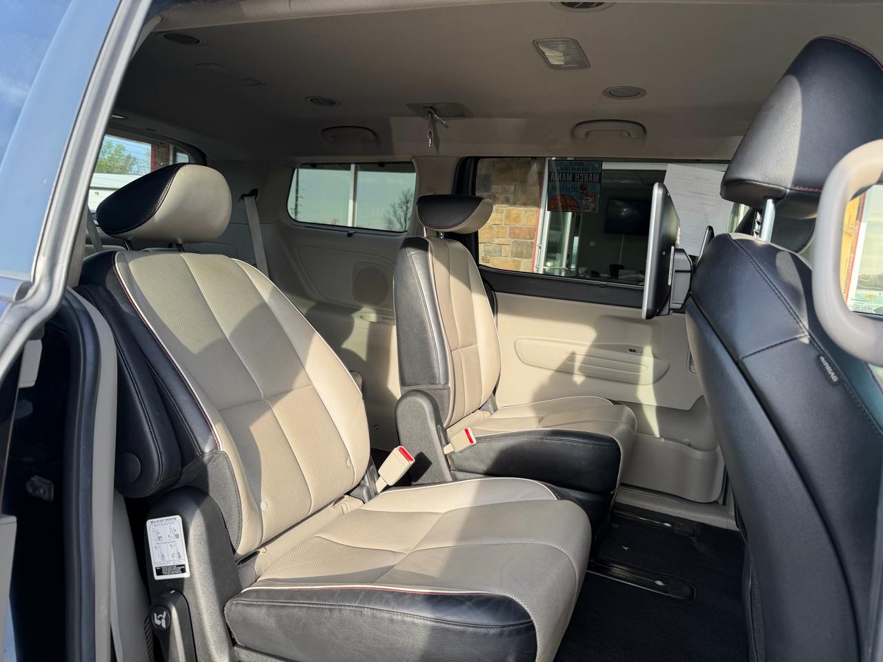 Kia Sedona EX FWD 2021