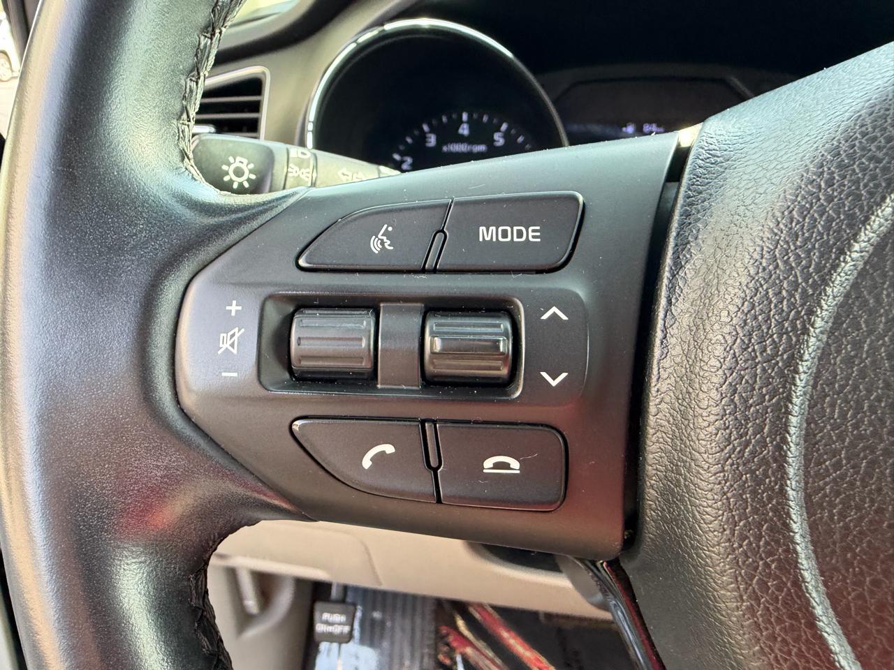 Kia Sedona EX FWD 2021