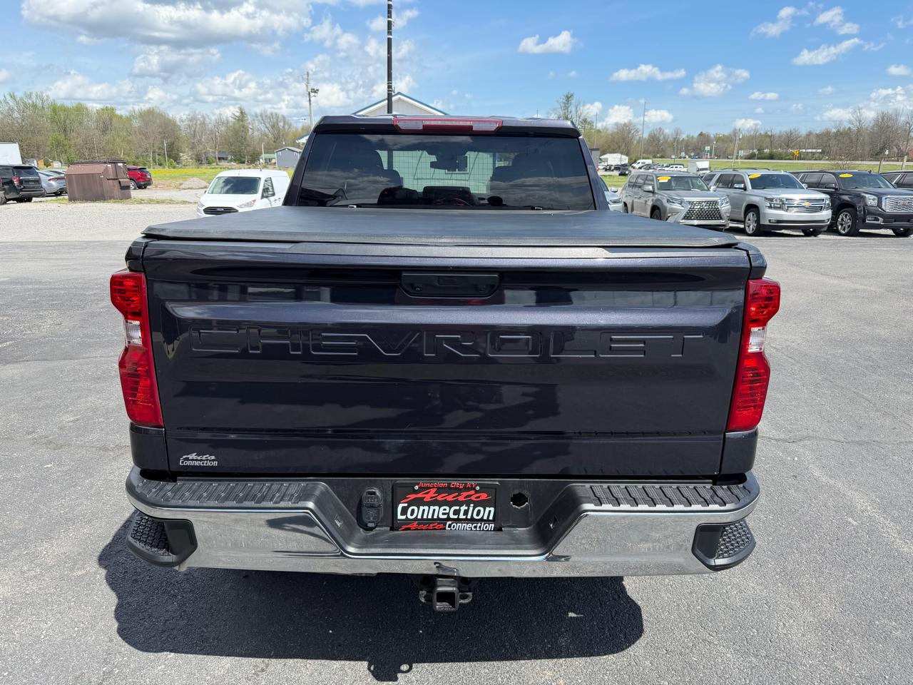 Chevrolet Silverado 1500 4WD Crew Cab 147" LT w/1LT 2022