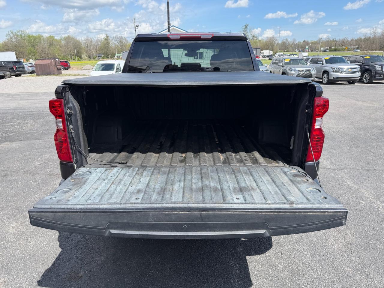 Chevrolet Silverado 1500 4WD Crew Cab 147" LT w/1LT 2022