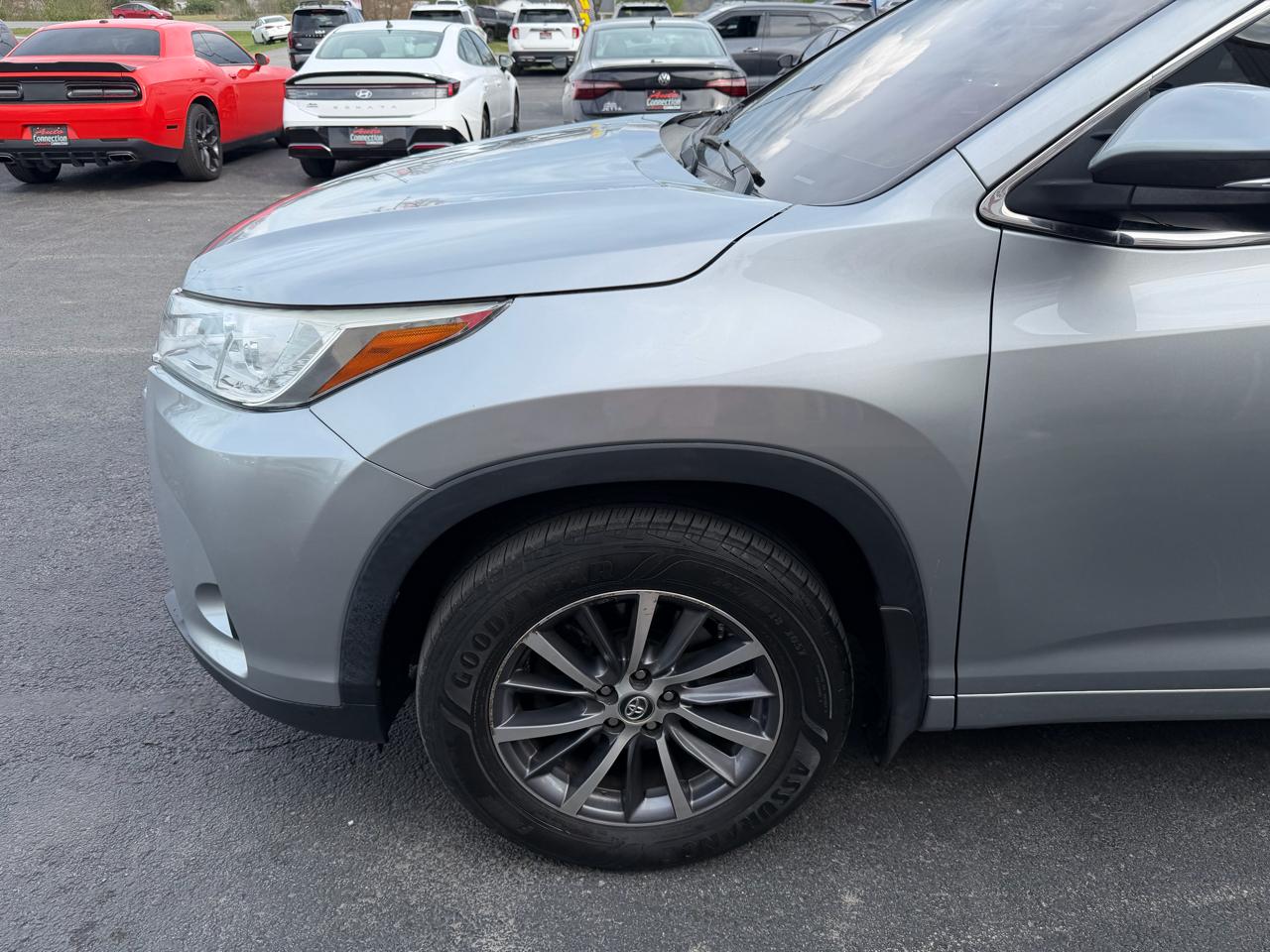 Toyota Highlander XLE V6 AWD (Natl) 2018