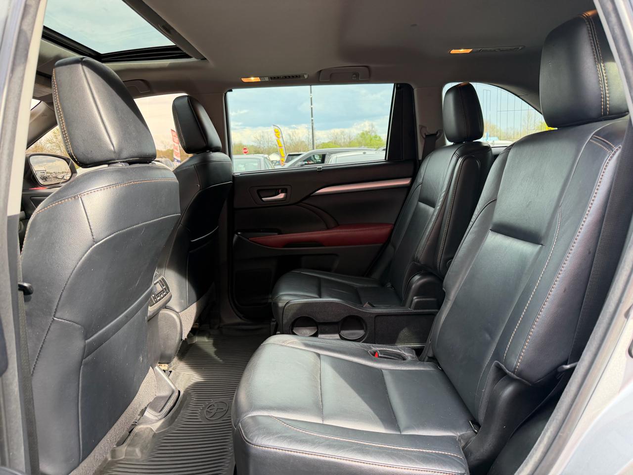 Toyota Highlander XLE V6 AWD (Natl) 2018