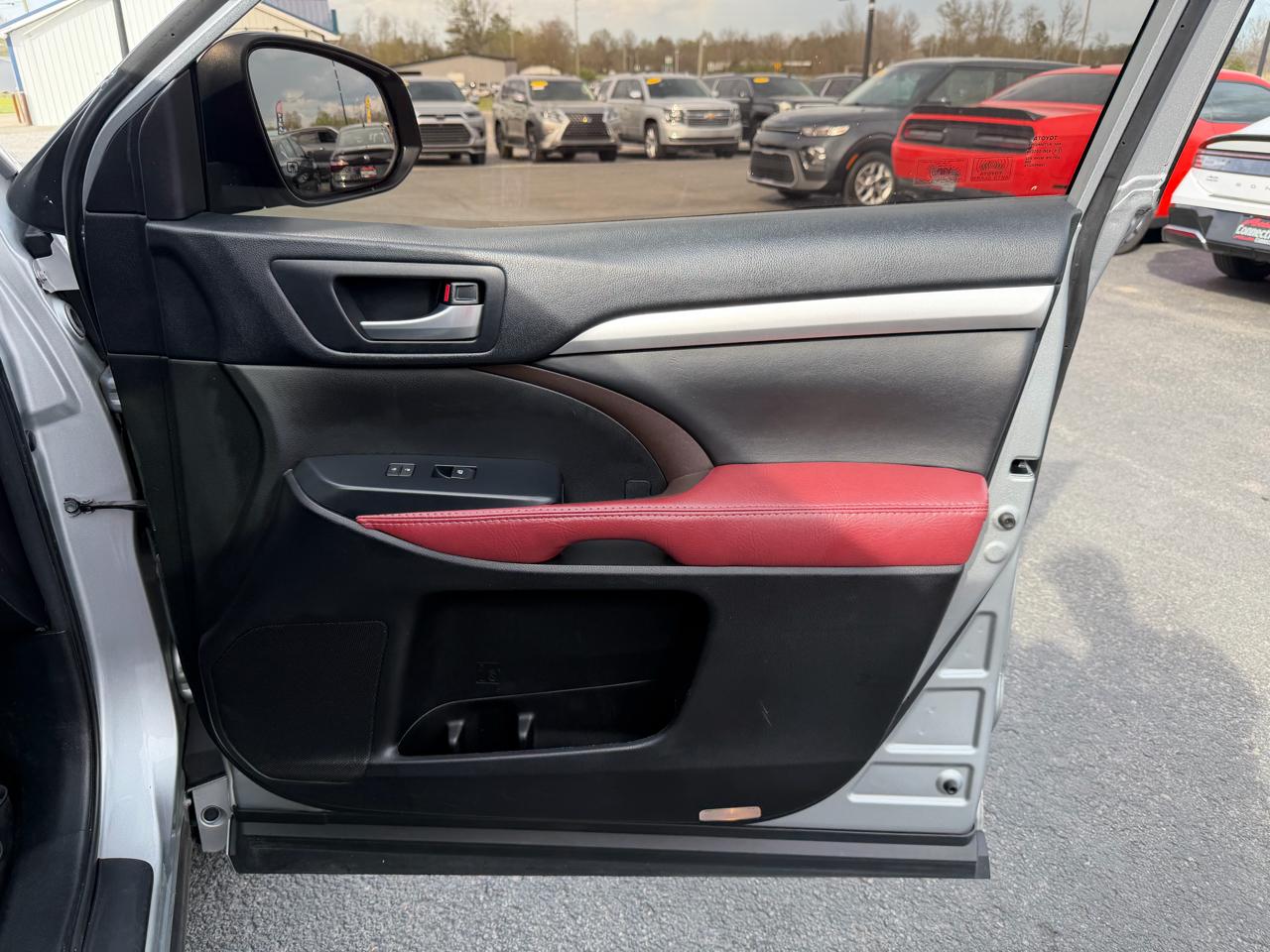 Toyota Highlander XLE V6 AWD (Natl) 2018