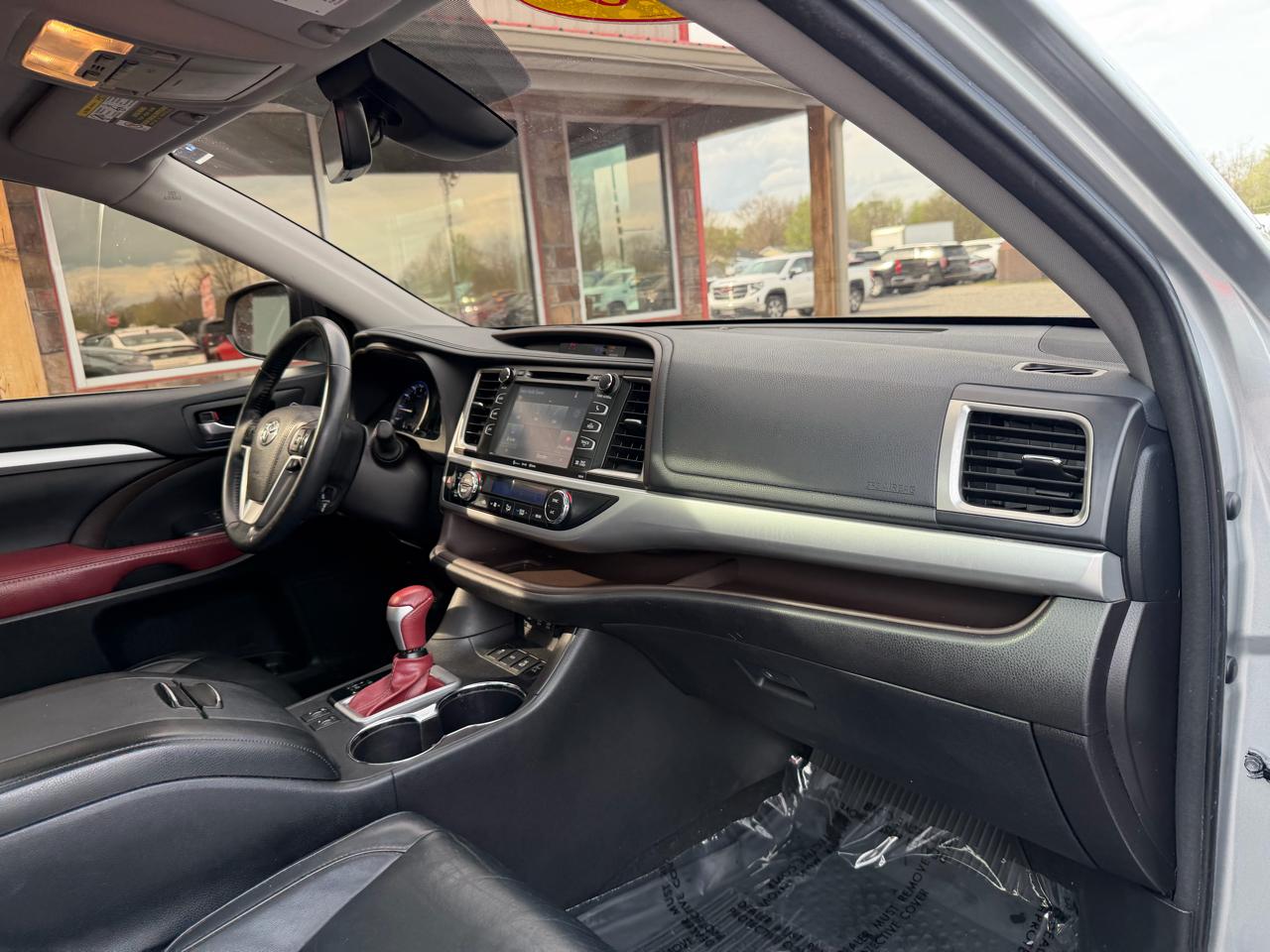 Toyota Highlander XLE V6 AWD (Natl) 2018