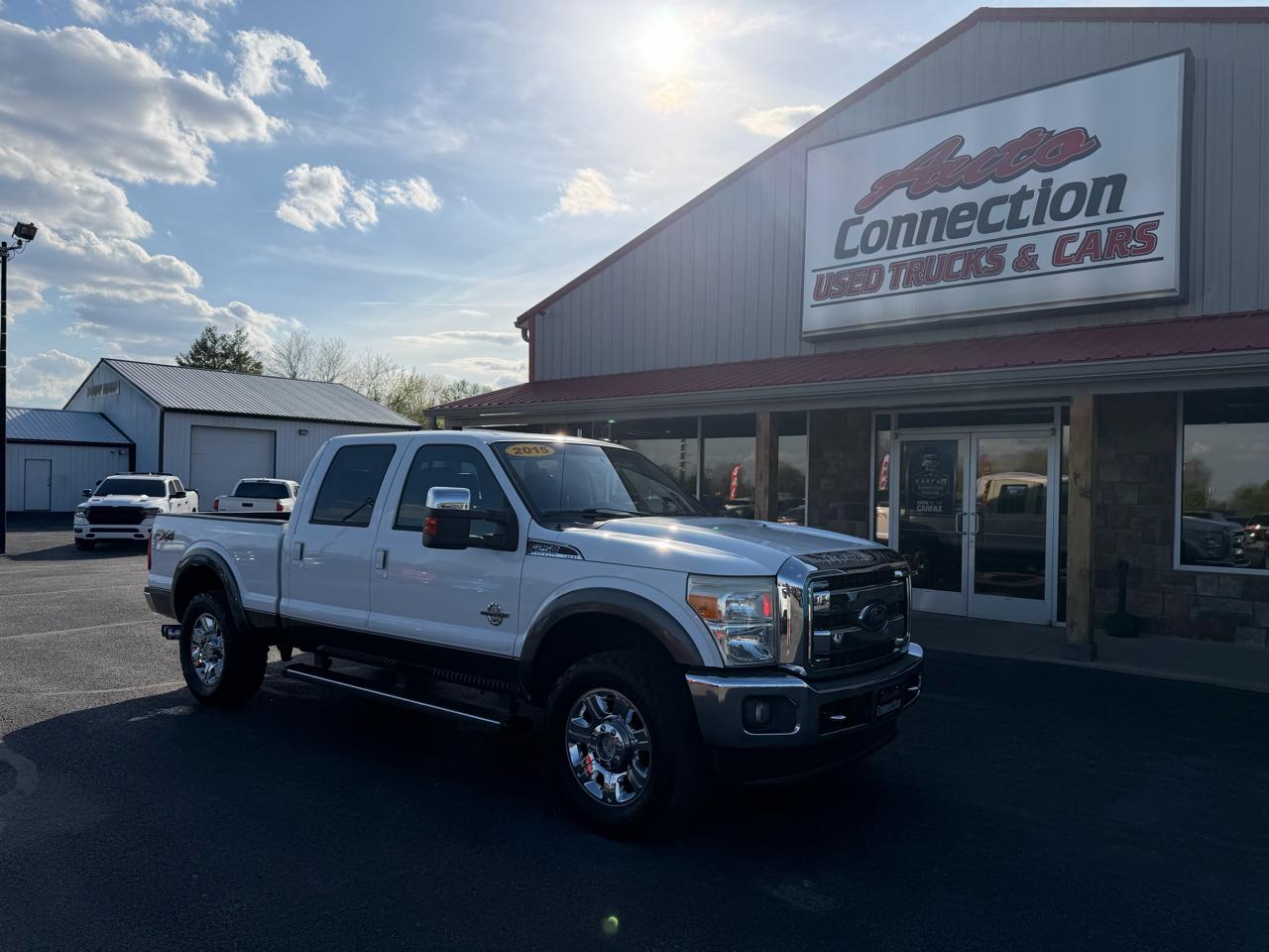 Ford Super Duty F-250 SRW 4WD Crew Cab 156" Lariat 2015
