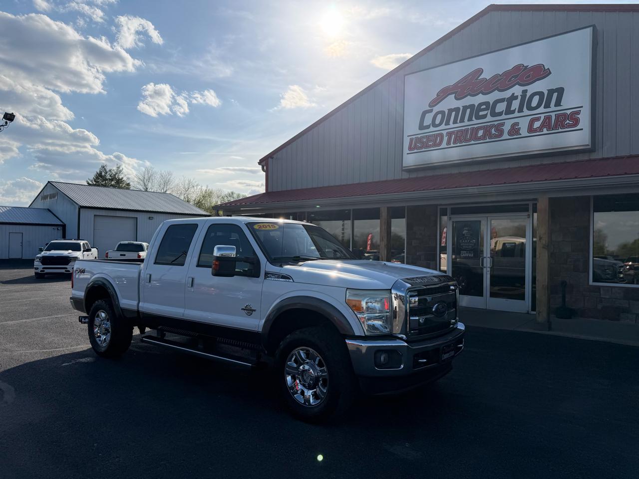 Ford Super Duty F-250 SRW 4WD Crew Cab 156" Lariat 2015