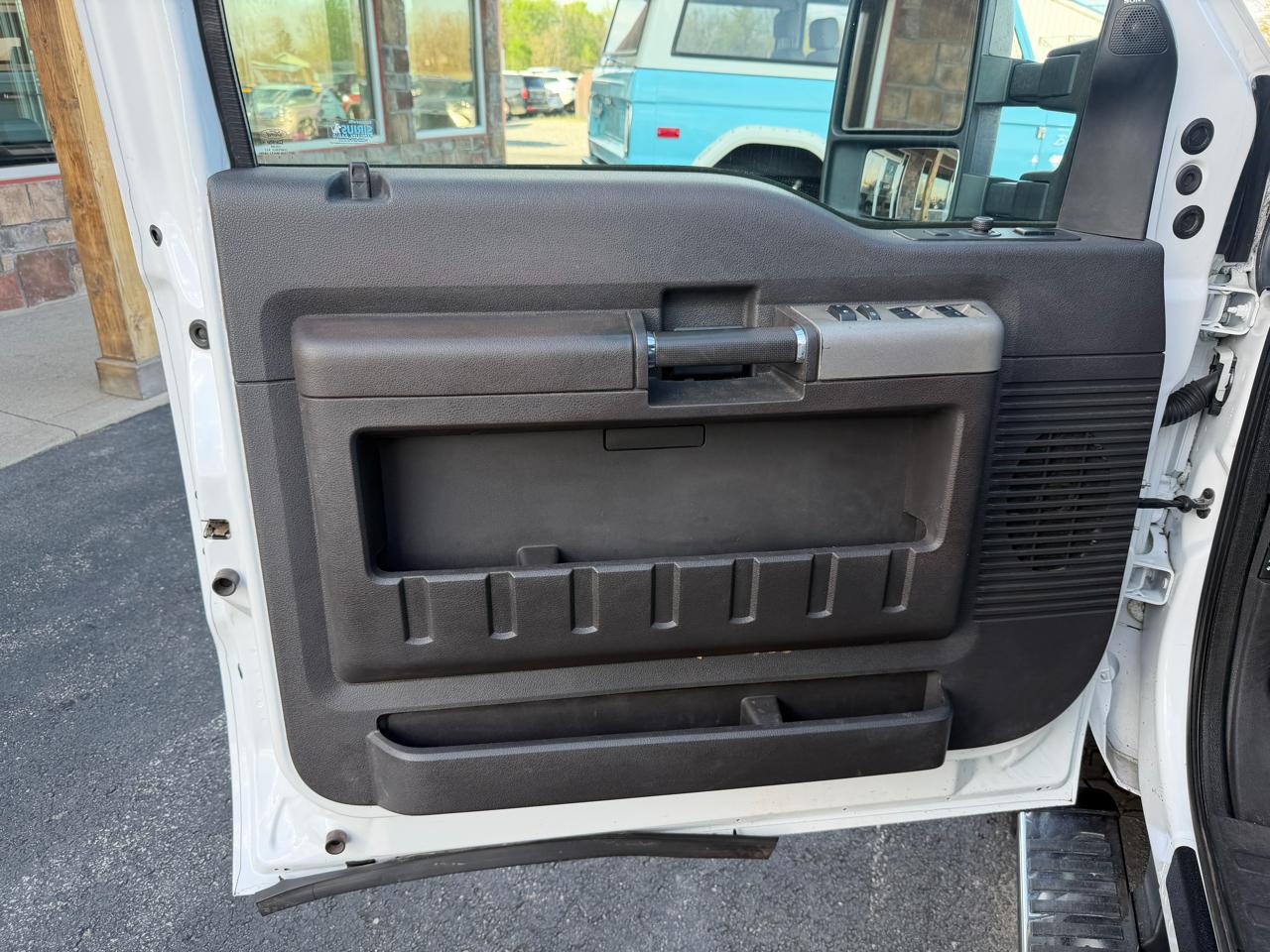 Ford Super Duty F-250 SRW 4WD Crew Cab 156" Lariat 2015