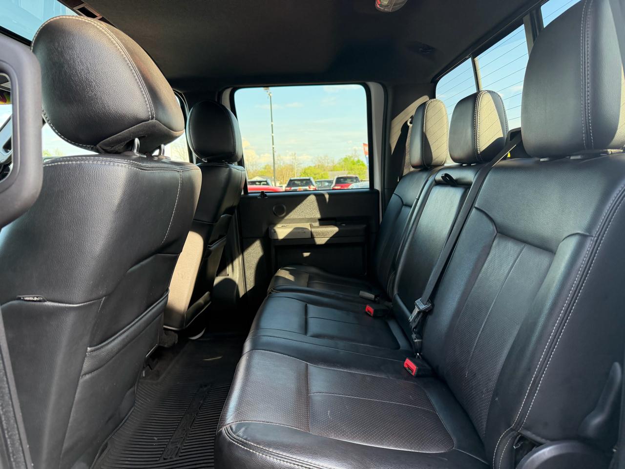 Ford Super Duty F-250 SRW 4WD Crew Cab 156" Lariat 2015