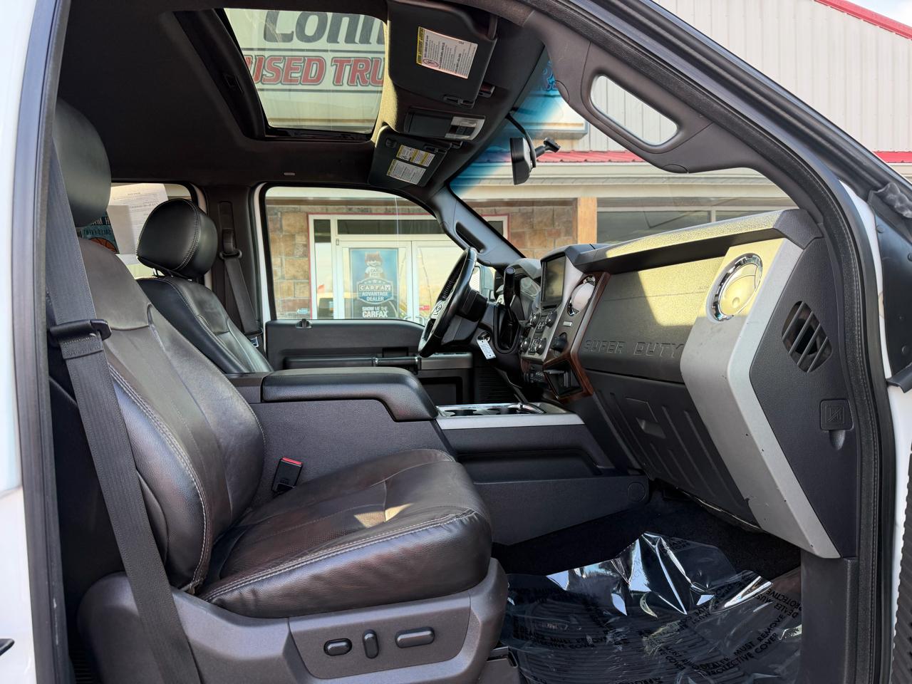 Ford Super Duty F-250 SRW 4WD Crew Cab 156" Lariat 2015