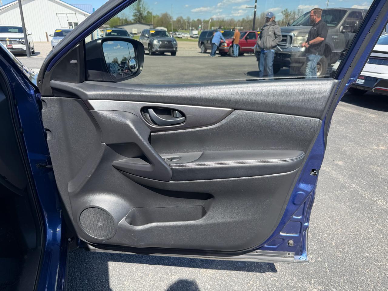 Nissan Rogue Sport FWD S 2019