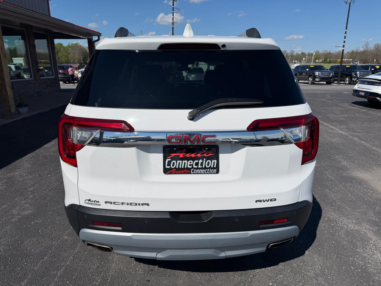 GMC Acadia AWD 4dr SLE 2023