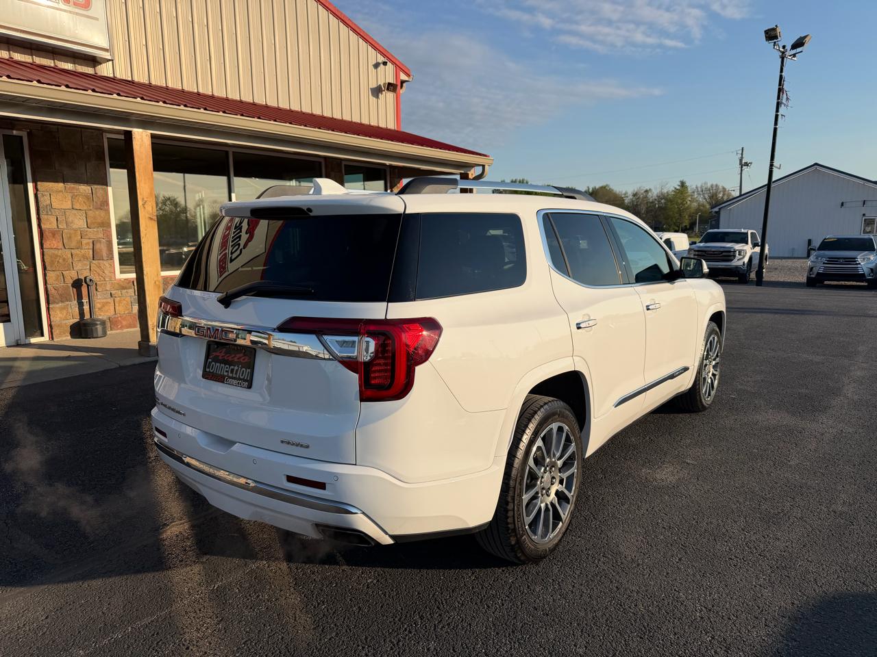 GMC Acadia AWD 4dr Denali 2023