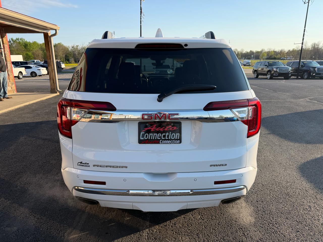 GMC Acadia AWD 4dr Denali 2023