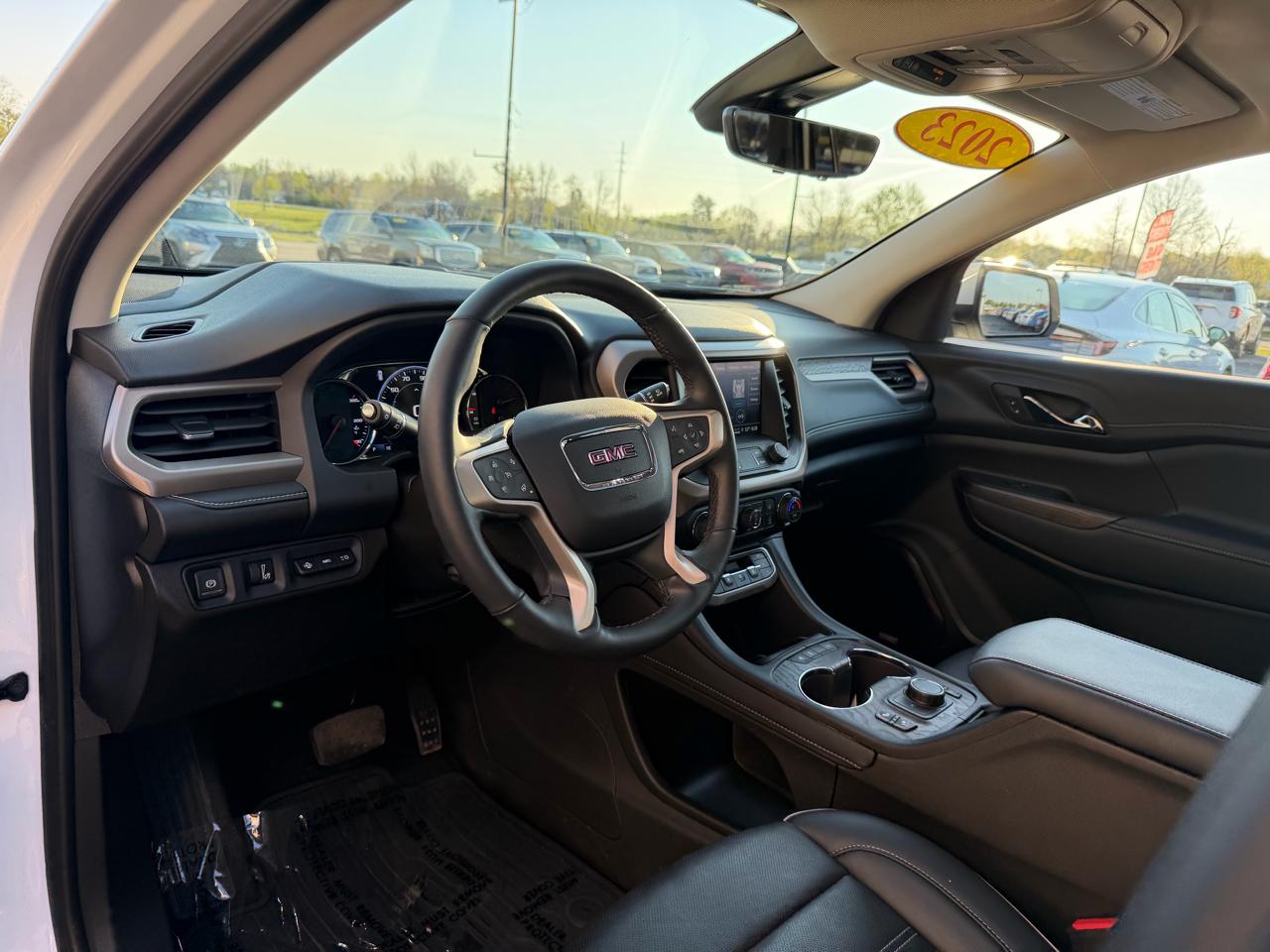 GMC Acadia AWD 4dr Denali 2023