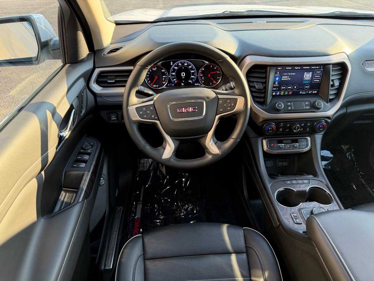 GMC Acadia AWD 4dr Denali 2023