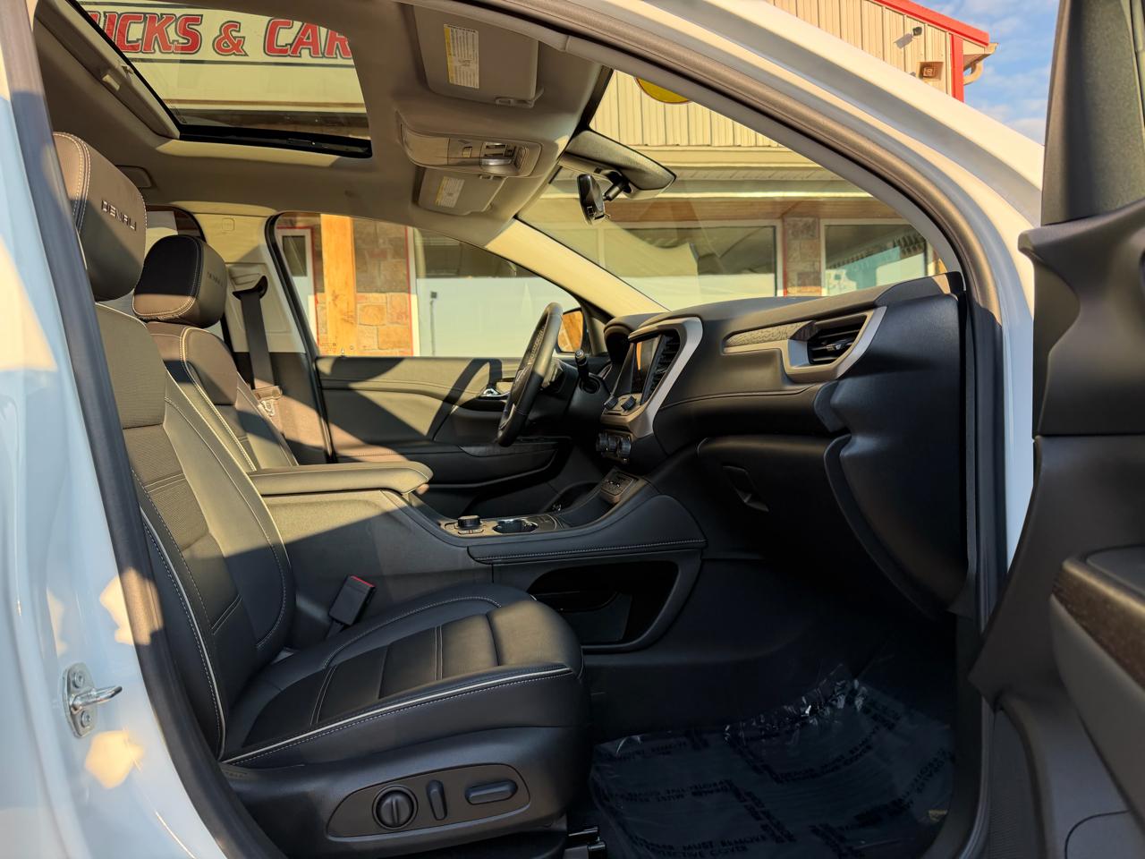 GMC Acadia AWD 4dr Denali 2023