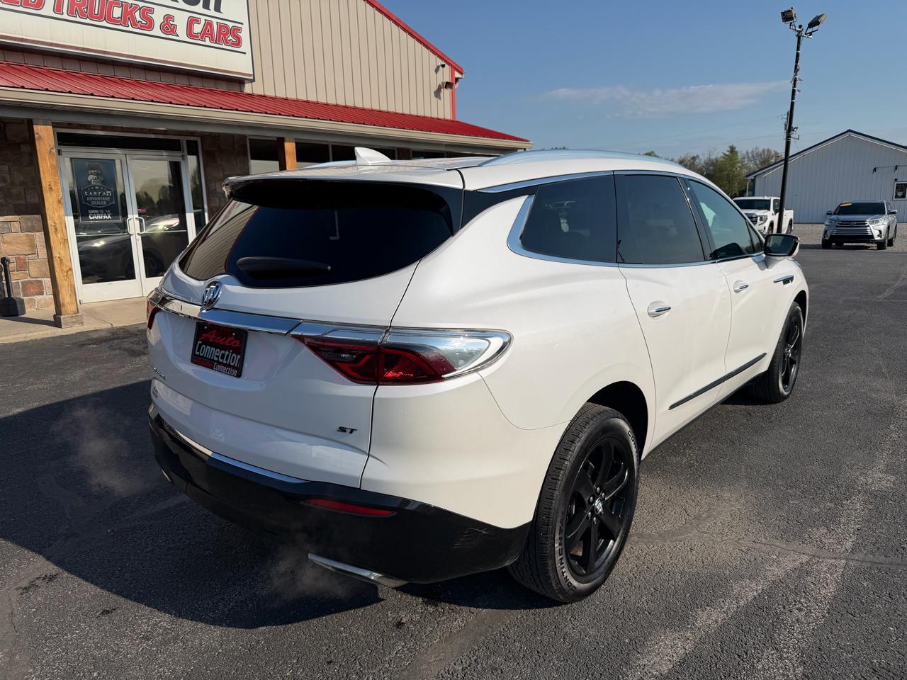 Buick Enclave FWD 4dr Essence 2024