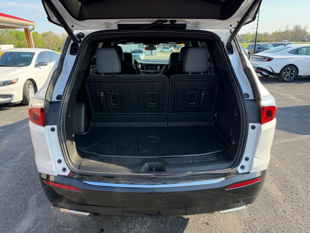 Buick Enclave FWD 4dr Essence 2024