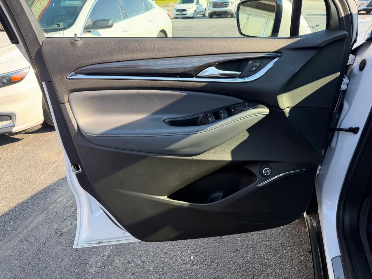 Buick Enclave FWD 4dr Essence 2024