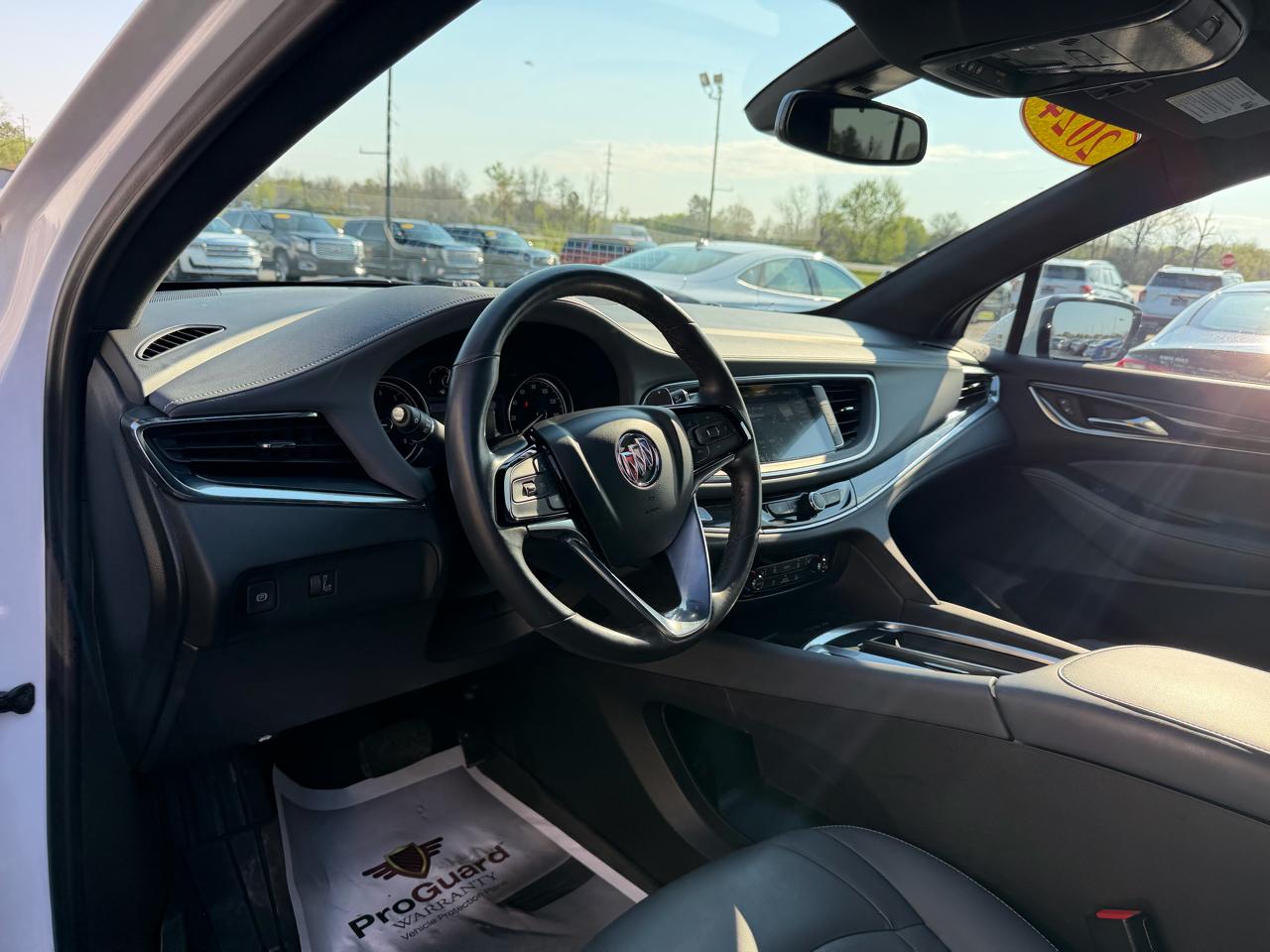 Buick Enclave FWD 4dr Essence 2024