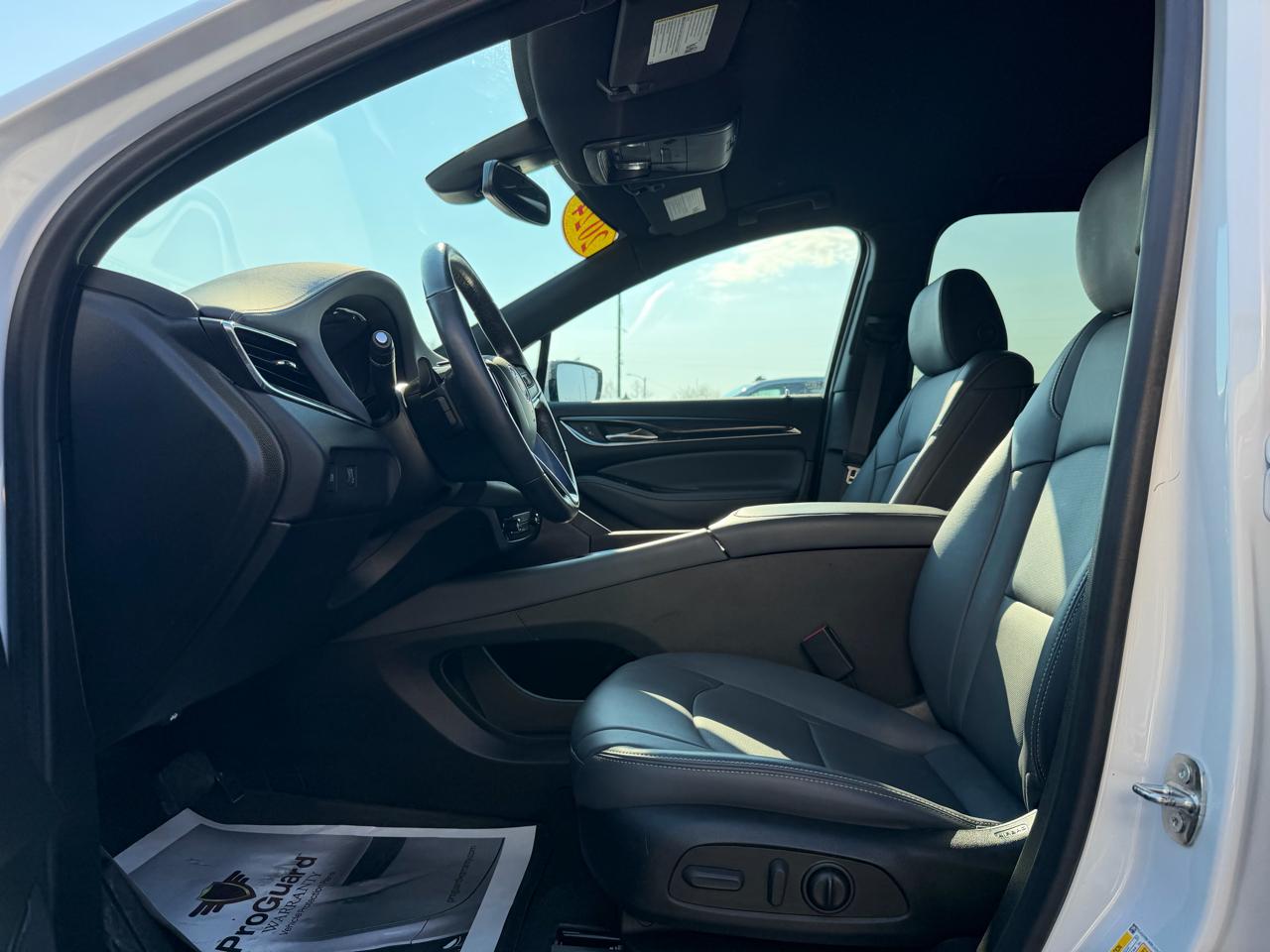 Buick Enclave FWD 4dr Essence 2024