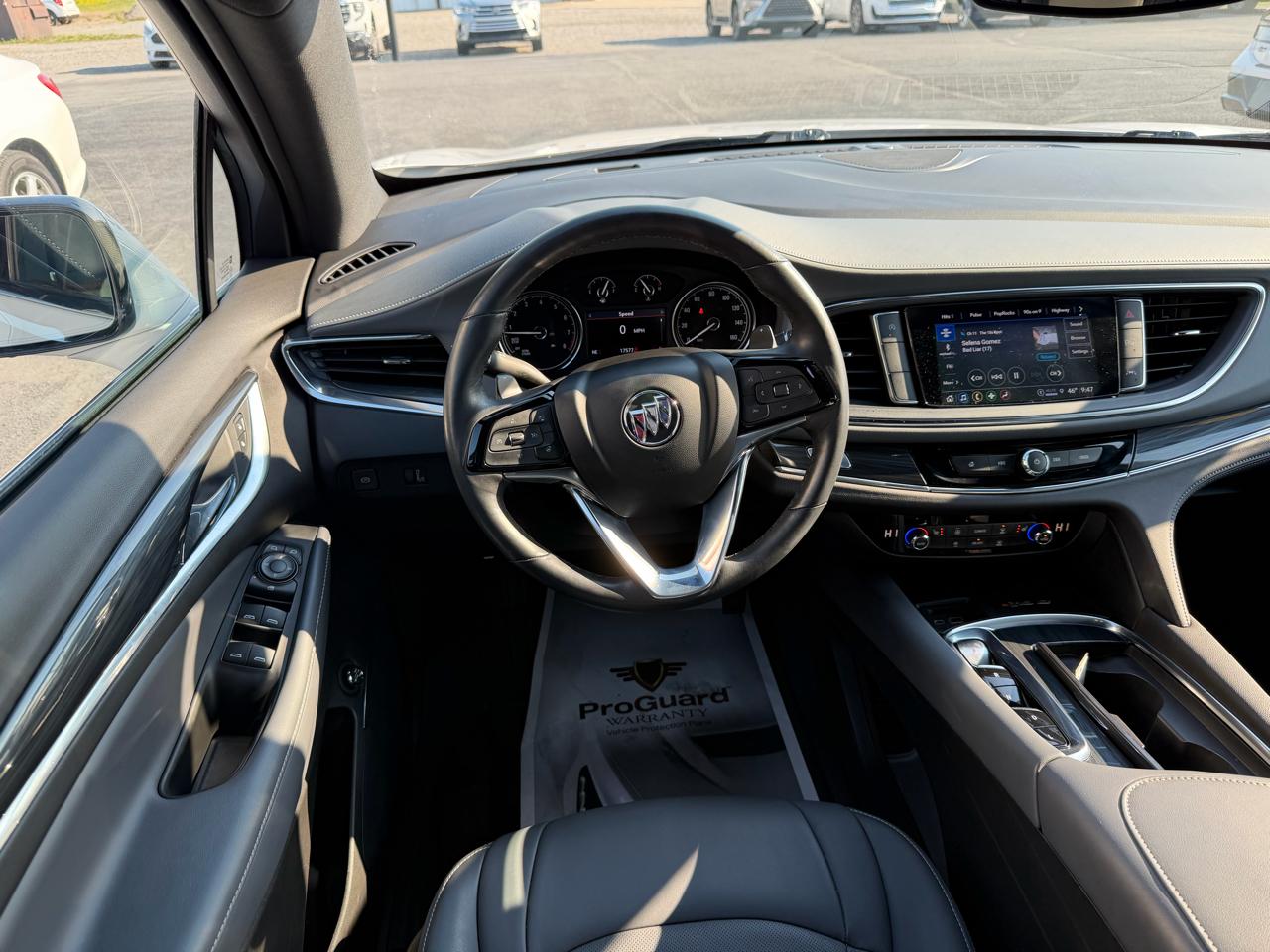 Buick Enclave FWD 4dr Essence 2024