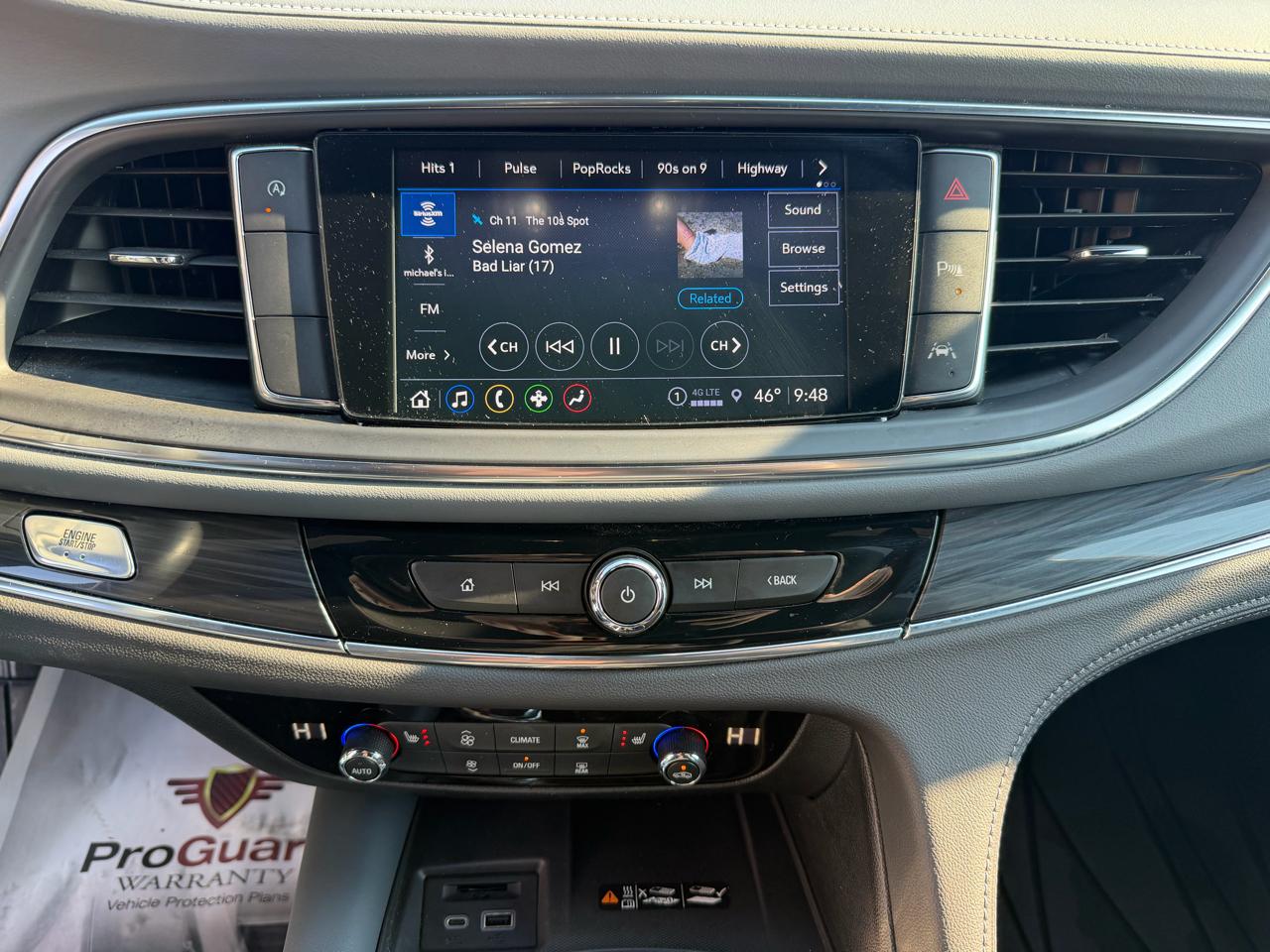 Buick Enclave FWD 4dr Essence 2024