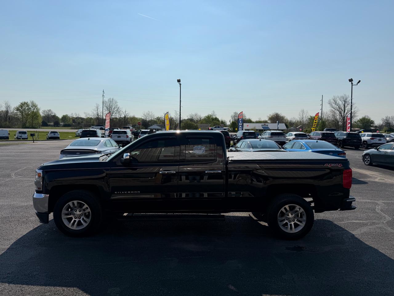 Chevrolet Silverado 1500 4WD Double Cab 143.5" LT w/1LT 2017