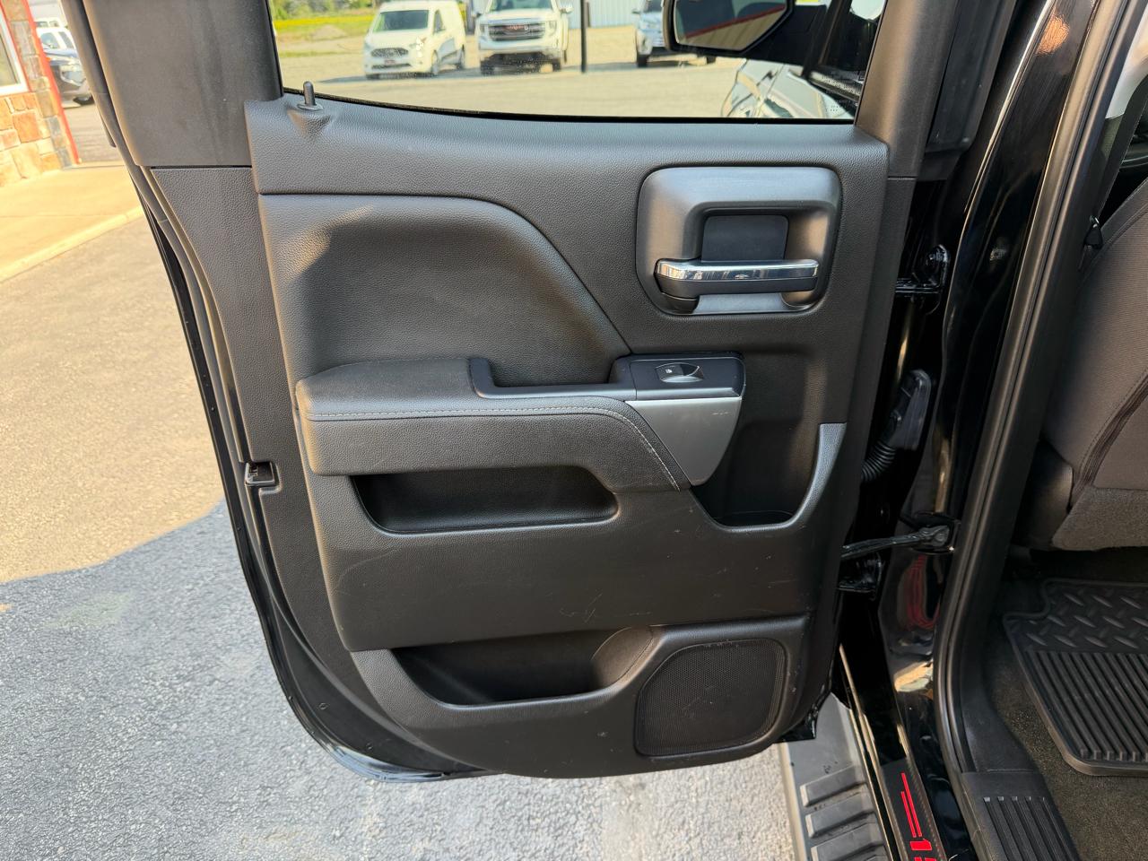 Chevrolet Silverado 1500 4WD Double Cab 143.5" LT w/1LT 2017