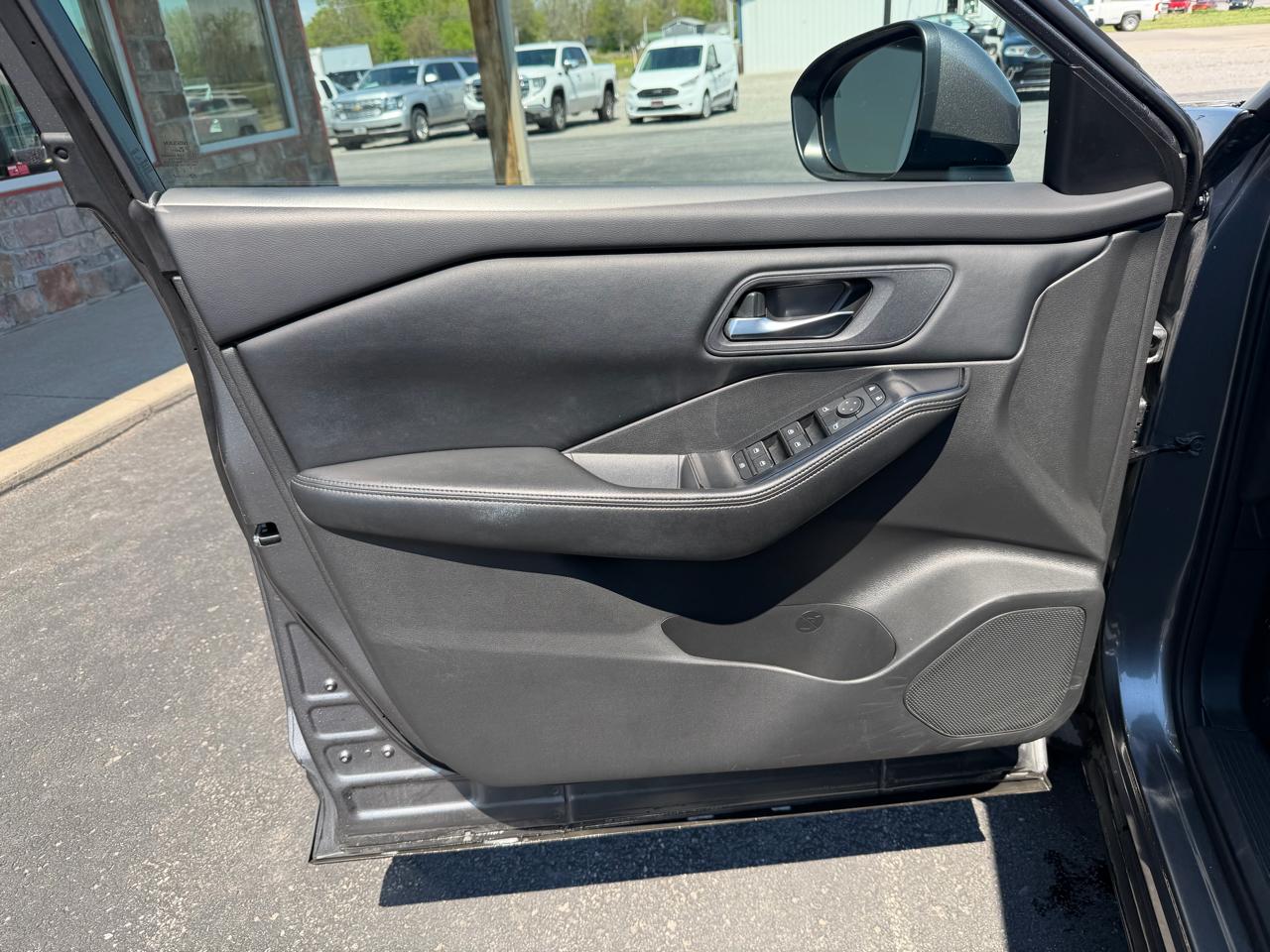 Nissan Rogue AWD SV 2024