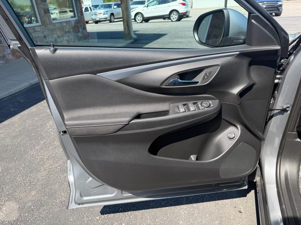 Buick Envista FWD 4dr Preferred 2025