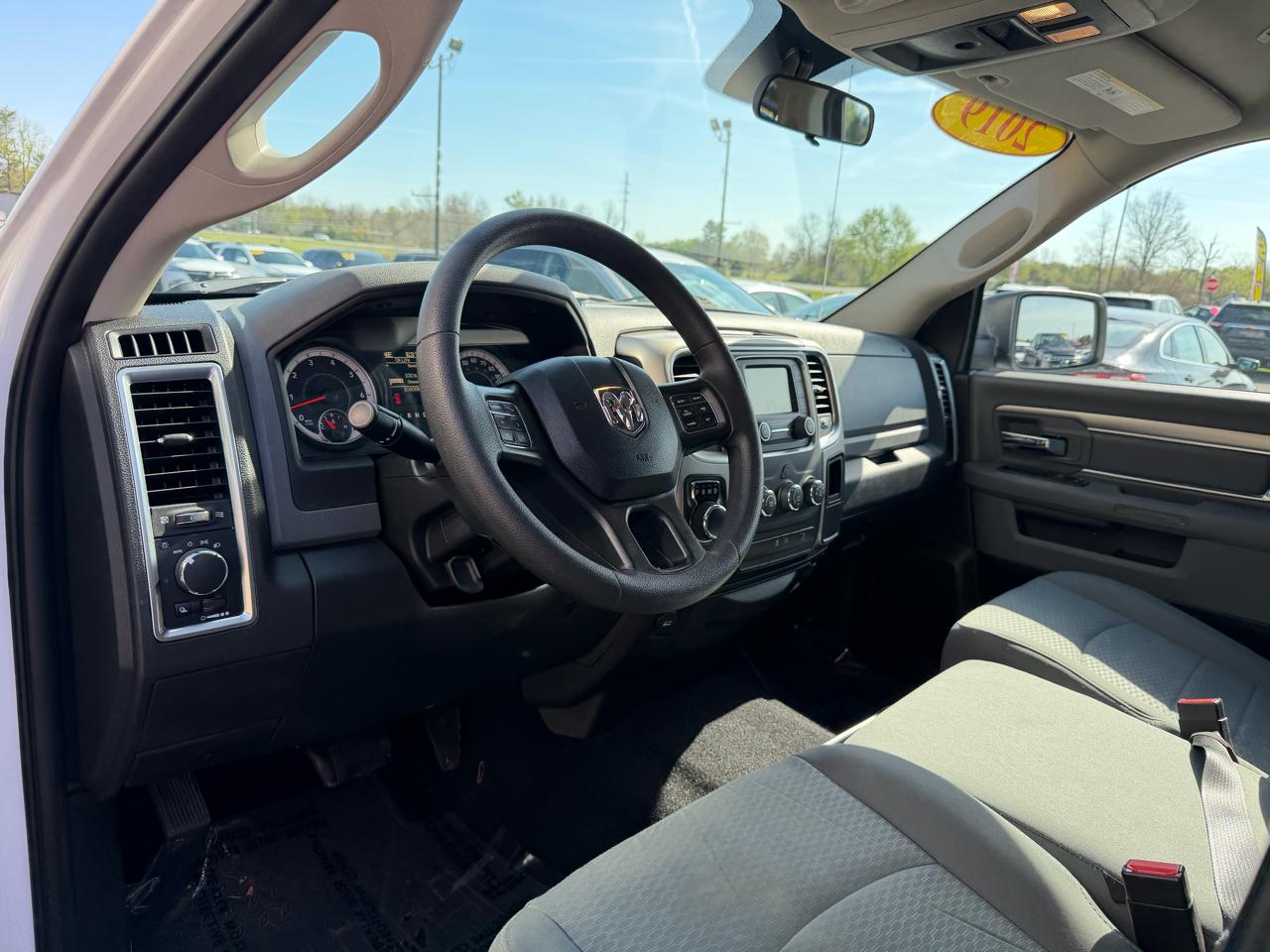 RAM 1500 Classic SLT 4x4 Crew Cab 5'7" Box 2019
