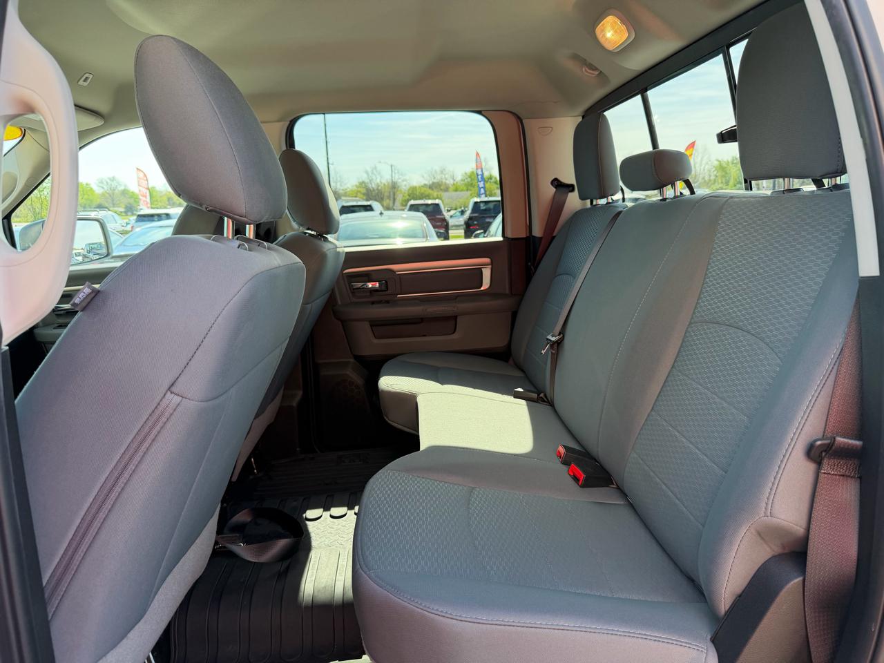 RAM 1500 Classic SLT 4x4 Crew Cab 5'7" Box 2019