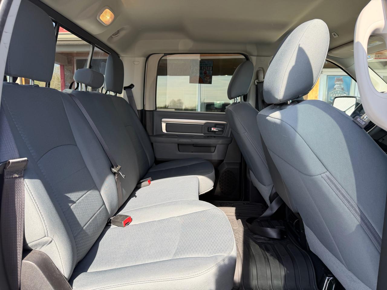 RAM 1500 Classic SLT 4x4 Crew Cab 5'7" Box 2019