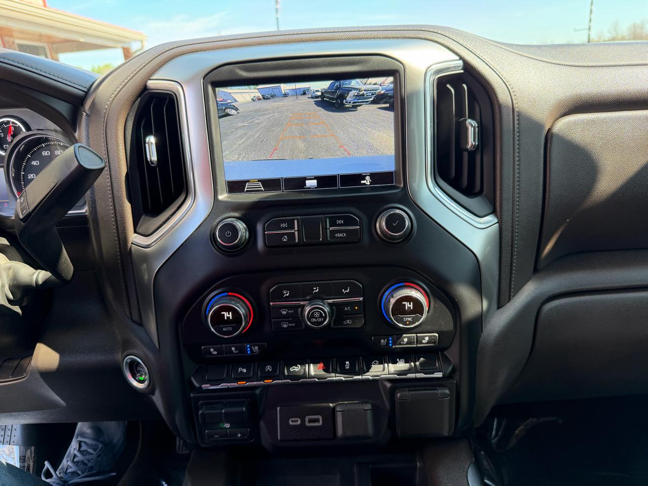 Chevrolet Silverado 1500 4WD Crew Cab 147" LTZ 2020