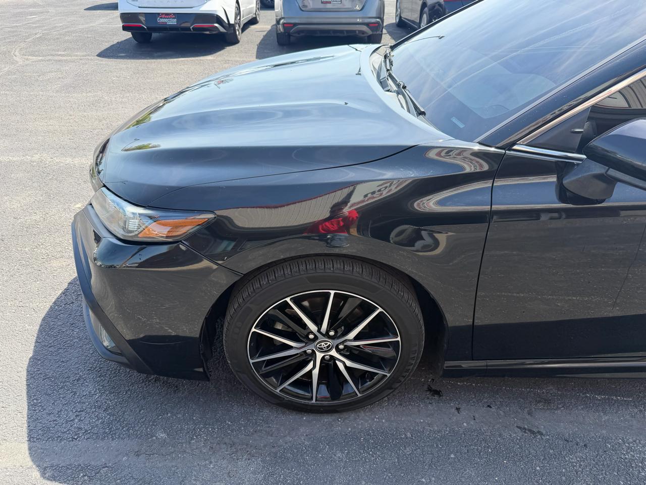 Toyota Camry SE Auto (Natl) 2021