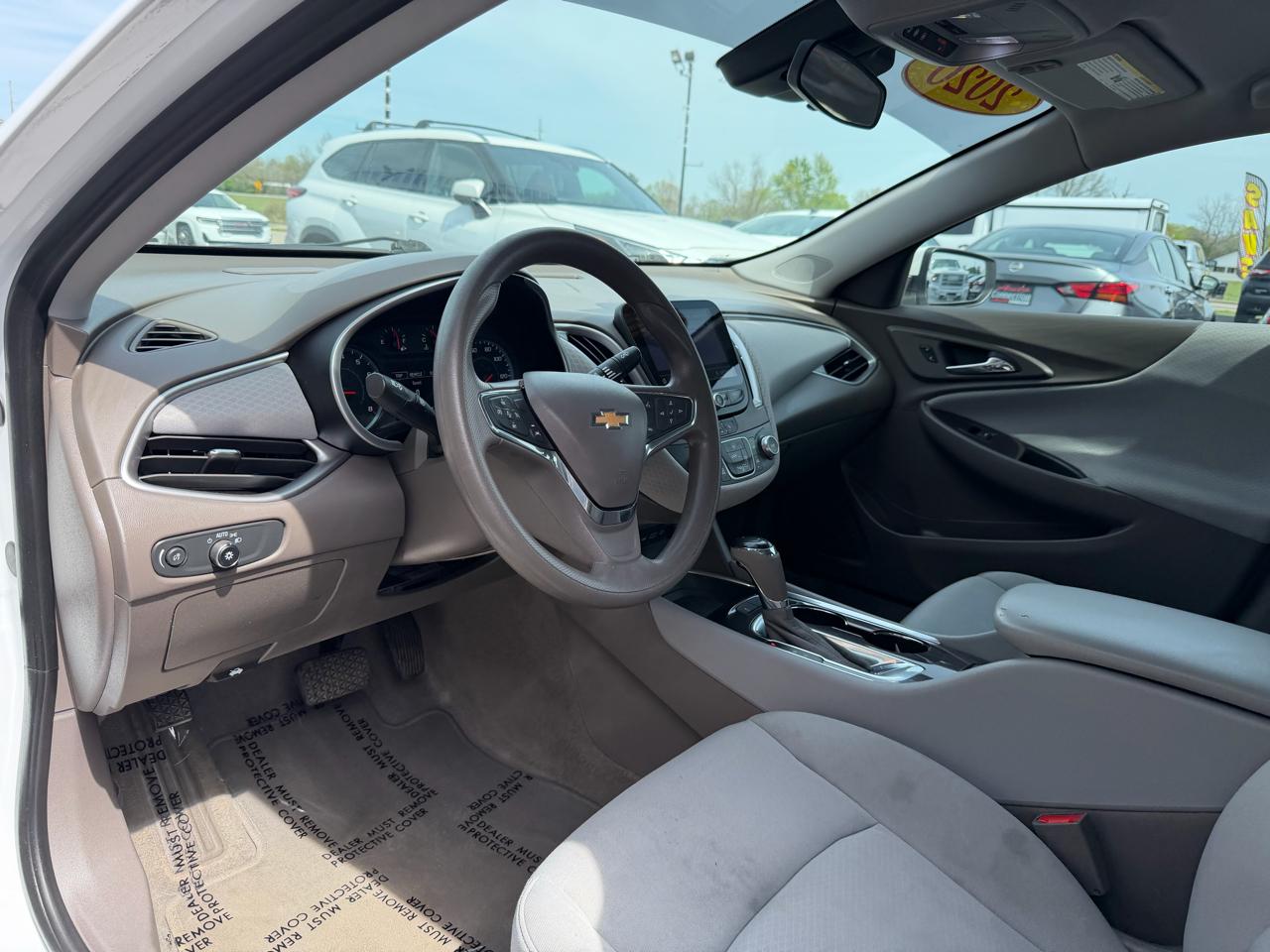 Chevrolet Malibu 4dr Sdn LS w/1FL 2020