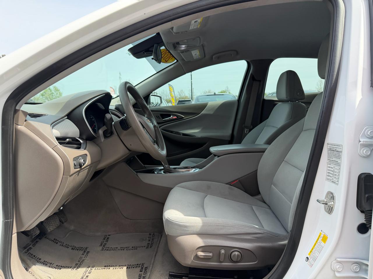 Chevrolet Malibu 4dr Sdn LS w/1FL 2020