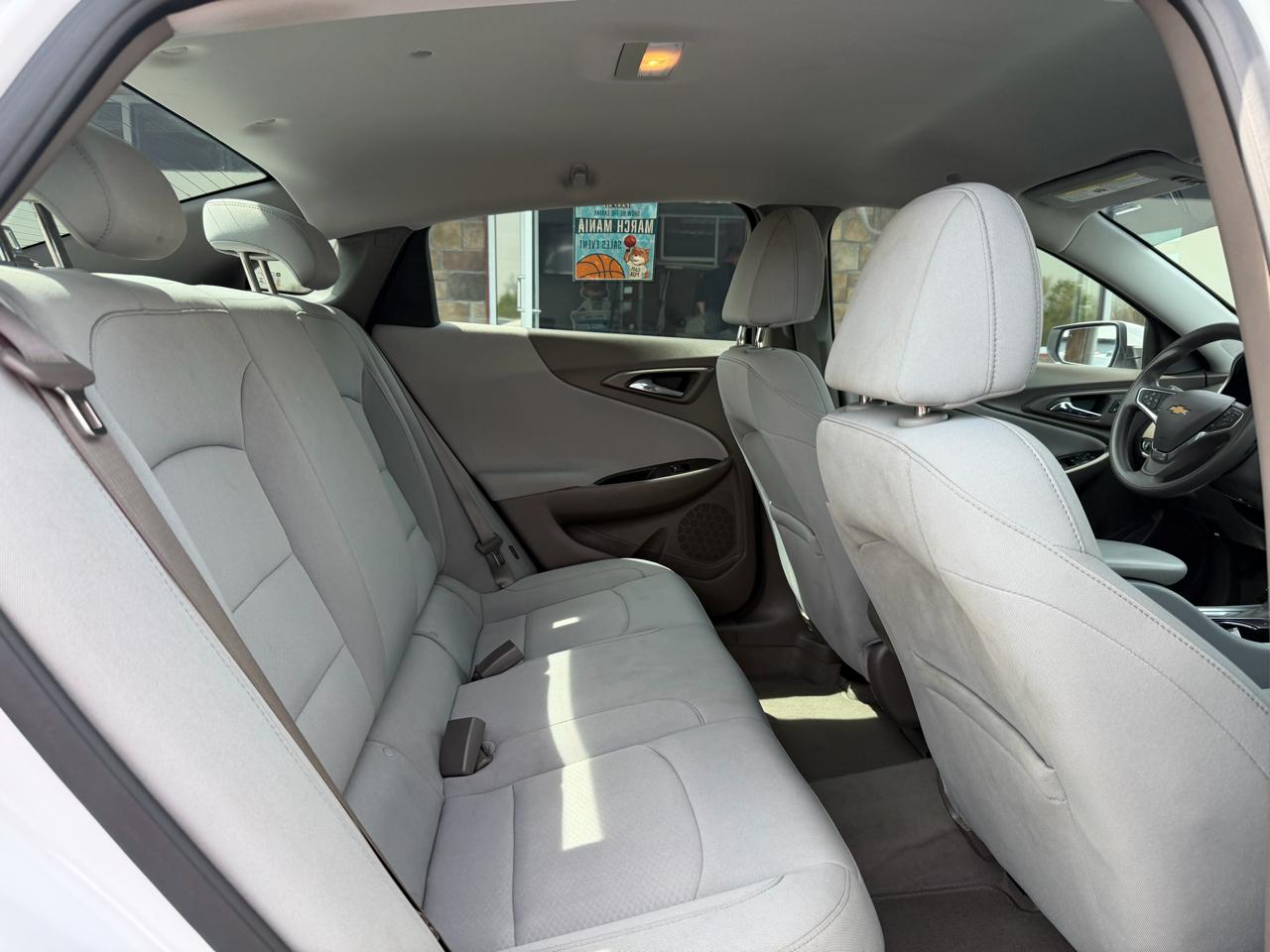 Chevrolet Malibu 4dr Sdn LS w/1FL 2020