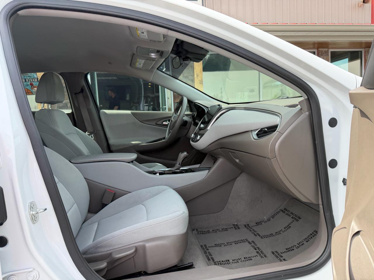 Chevrolet Malibu 4dr Sdn LS w/1FL 2020